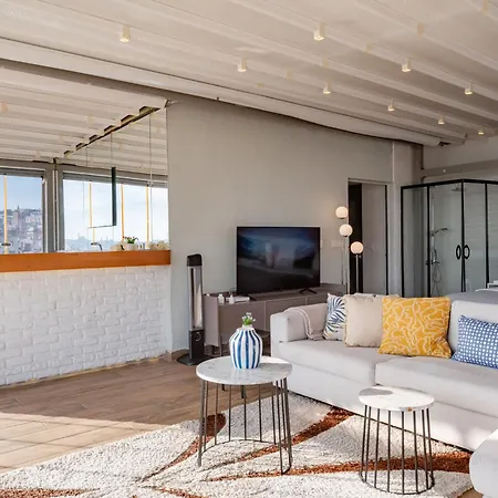 Spectacular Terrace With Panoramic 360 Views Апартаменты *