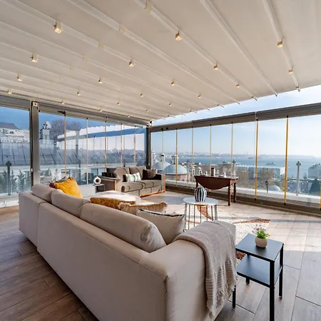 Апартаменты Spectacular Terrace With Panoramic 360 Views Стамбул